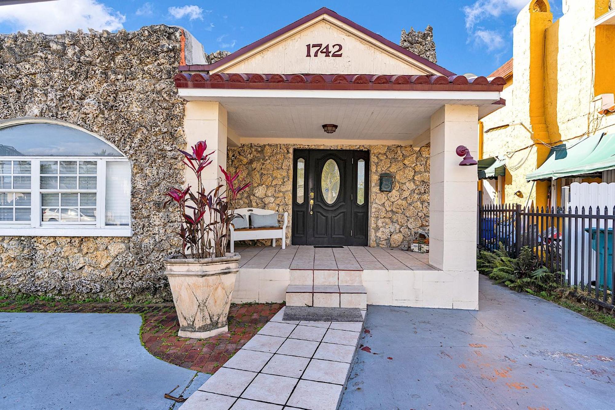 Private Room In Little Havana 迈阿密 外观 照片